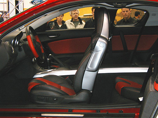 03AS2RX8.jpg