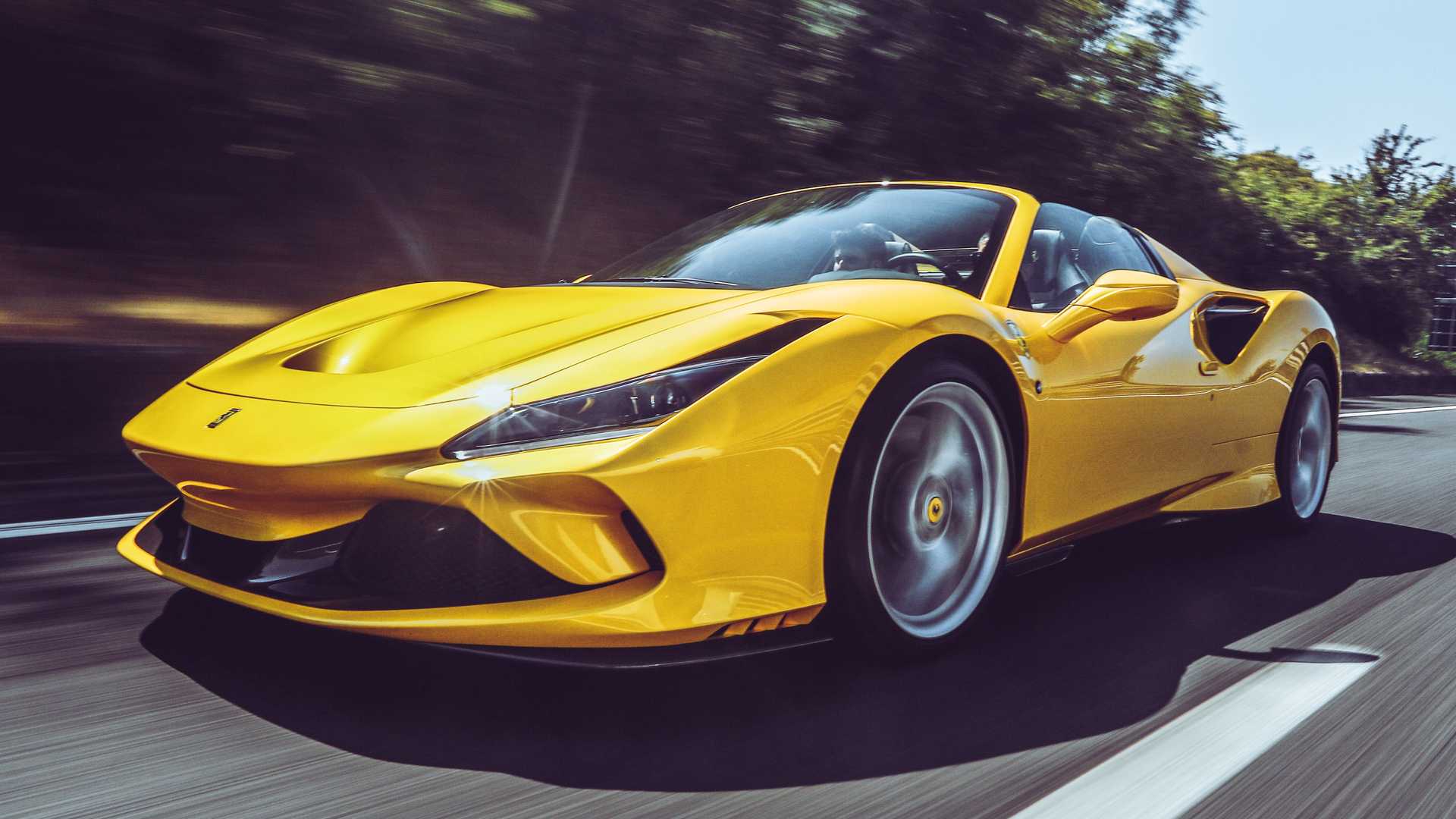 Ferrari f8 tributo РіРѕРЅРѕС‡РЅС‹Р№