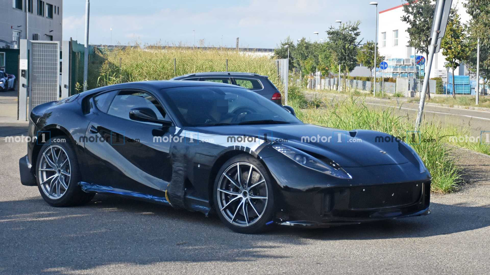 Ferrari 812