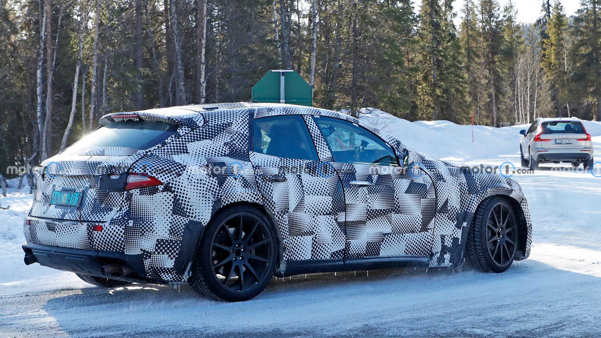 Ferrari Purosangue Mule Side View Spy Photo