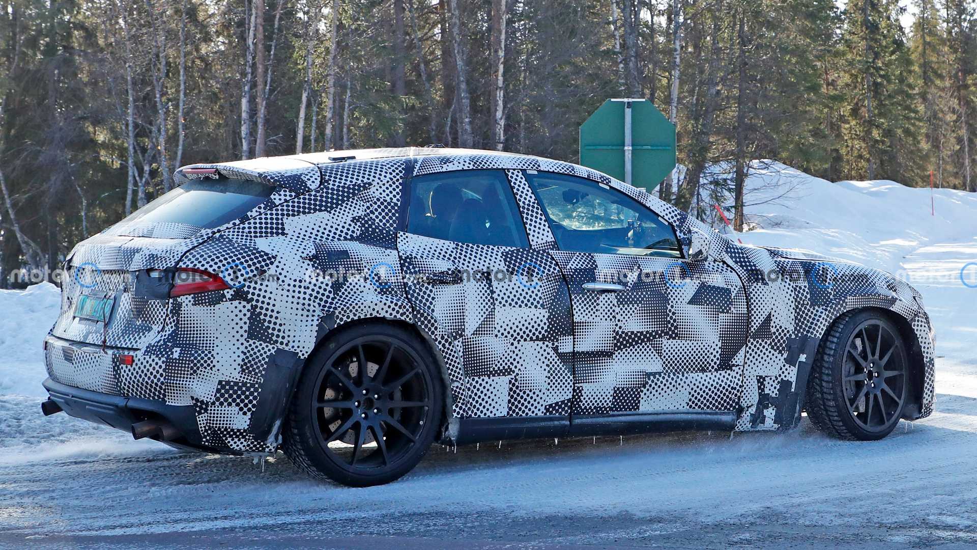 Ferrari Purosangue Mule Side View Spy Photo