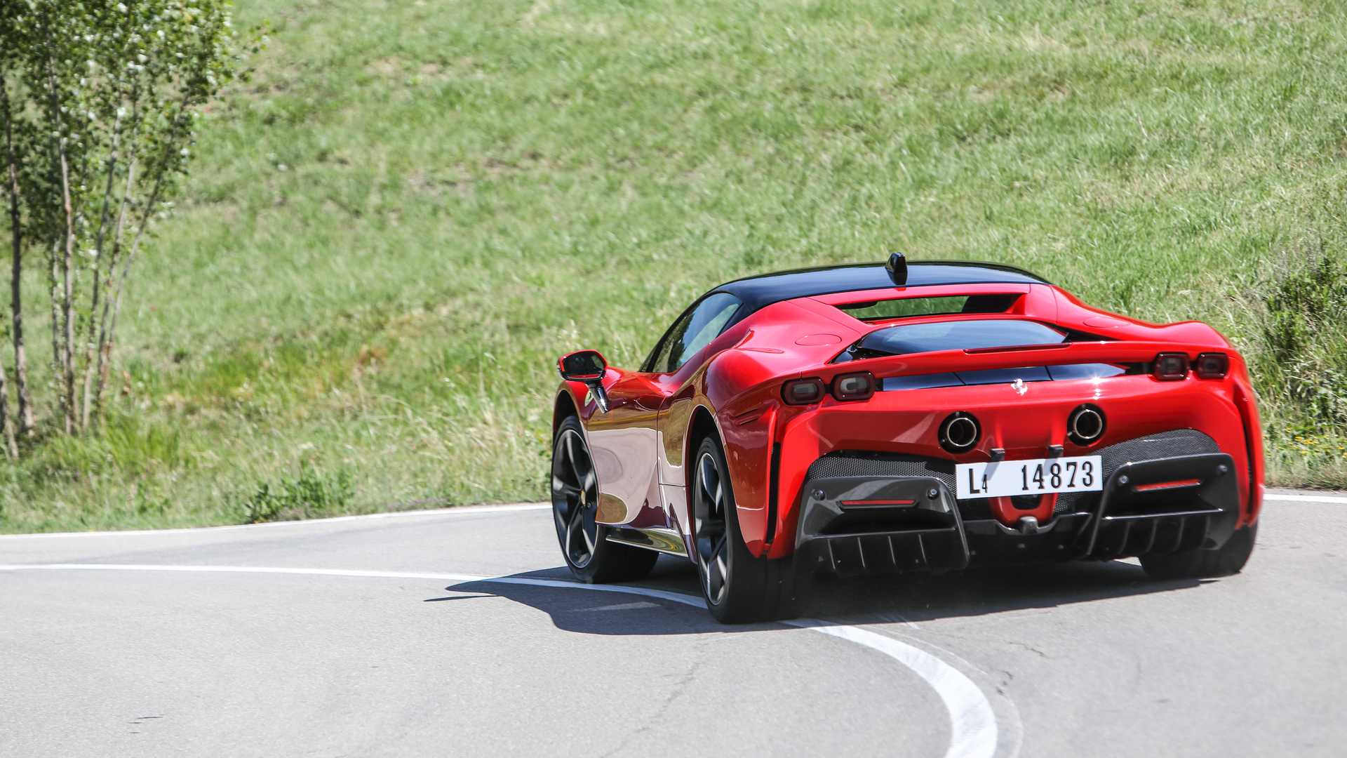 Ferrari SF90 Stradale, the test