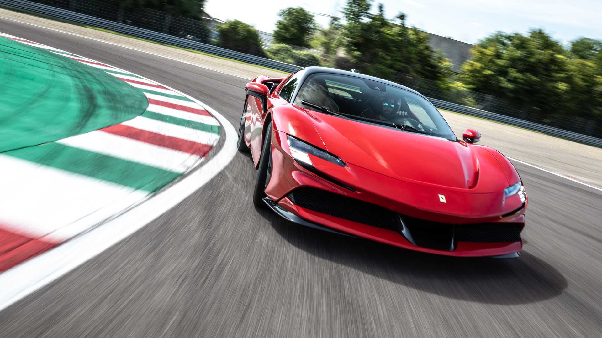 Ferrari SF90 Stradale, the test