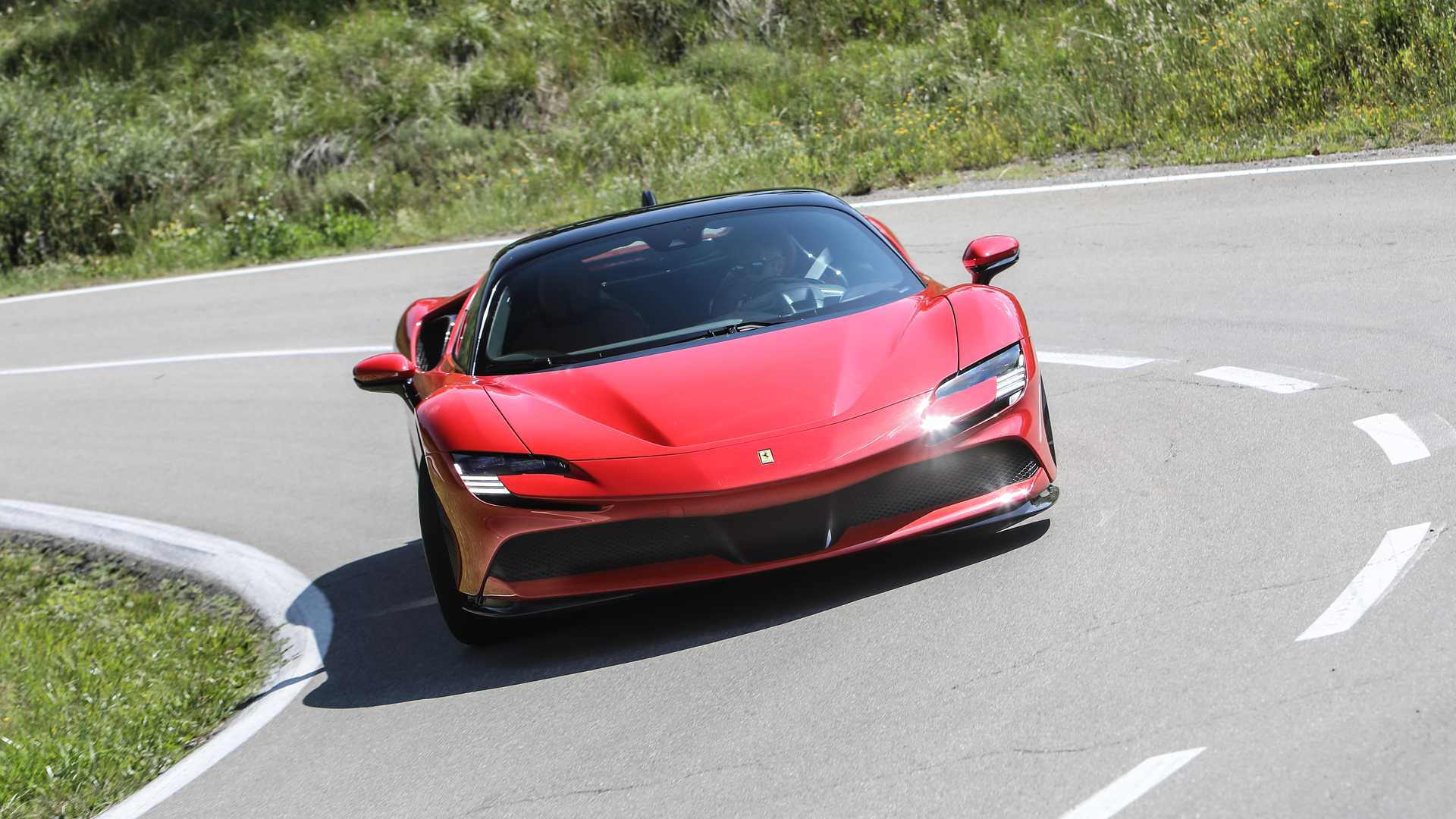 Ferrari SF90 Stradale, the test