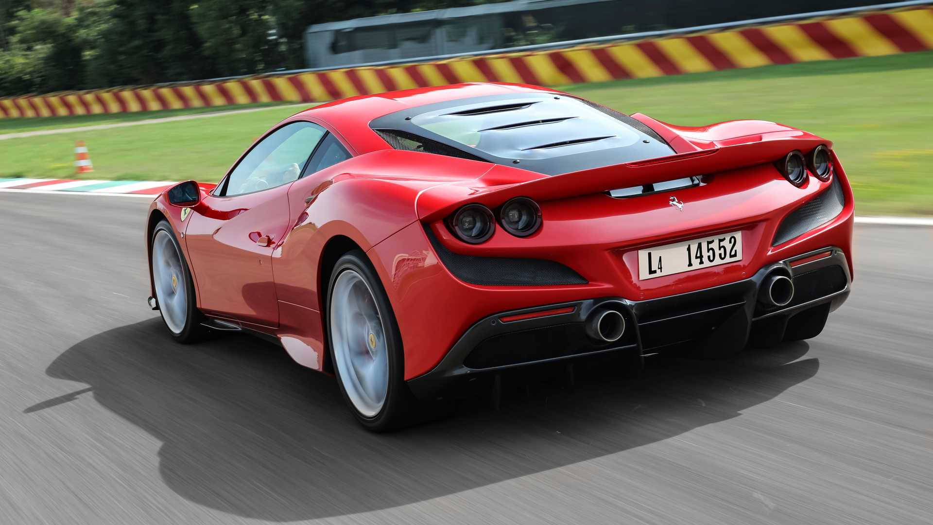 Ferrari 488 GTB сзади