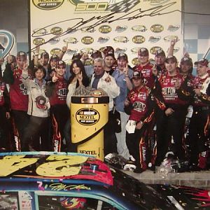 DuPont team Victory Lane Phoenix April 2007
