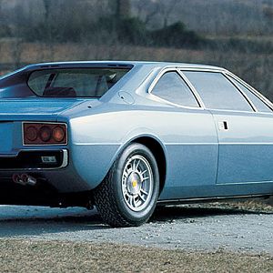 Ferrari-dino-308-gt4